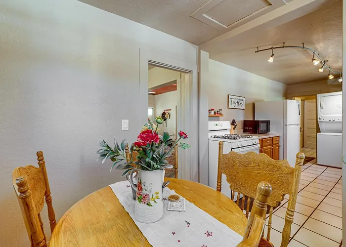Grand Canyon Gateway: Walkable Hébergement de vacances Williams